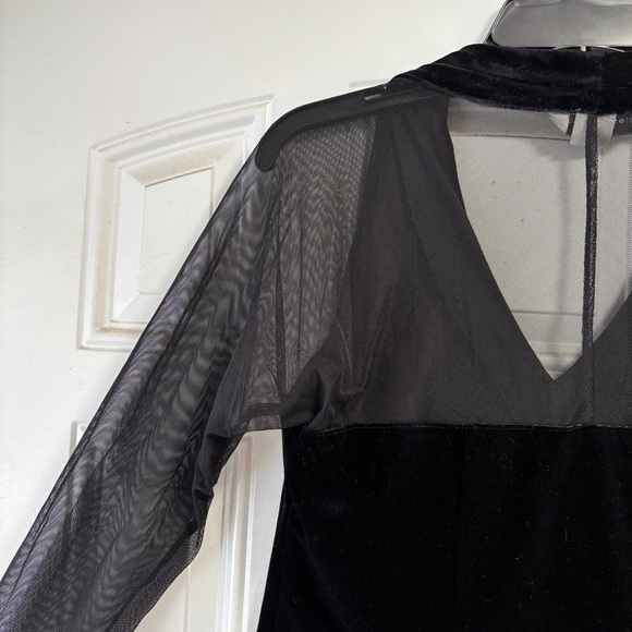 Beaded Black Mesh Long Sleeve Top Size 10 - Picture 9 of 9